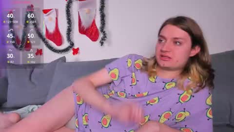 Snapshot of luna_bunnie chatting on 01.11.26 Luna online show from 01.11.26