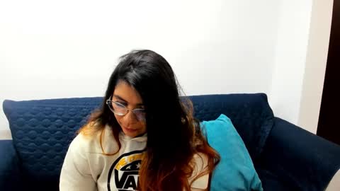 Snapshot of luna_dumont chatting on 02.16.25 luna  online show from 02.16.25