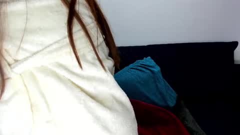 Snapshot of luna_dumont chatting on 02.17.25 luna  online show from 02.17.25