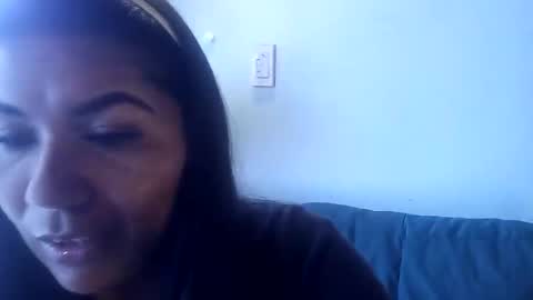 Snapshot of luna_dumont chatting on 09.25.25 luna  online show from 09.25.25