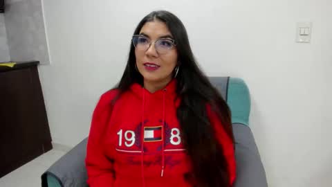 luna  online show from 11.27.25