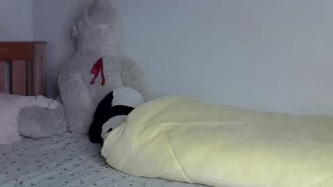 Snapshot of luna_empress chatting on 05.13.26 maskedmalkia online show from 05.13.26