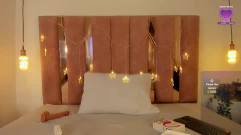 luna_kassiel online show from 12.14.25