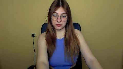 Snapshot of luna_lush_ chatting on 05.12.26 Luna online show from 05.12.26