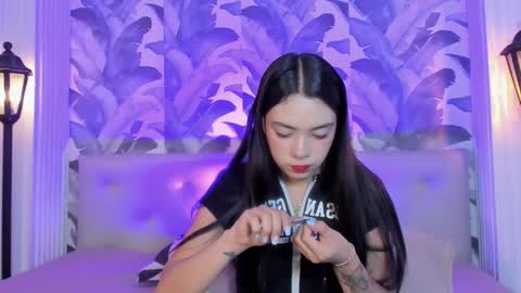 Snapshot of luna_morgan_ chatting on 12.17.25 Luna Morgan online show from 12.17.25