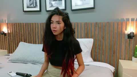 LUNA  online show from 11.20.25