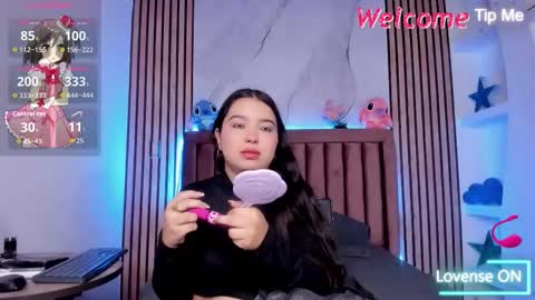 Luna  online show from 11.20.25