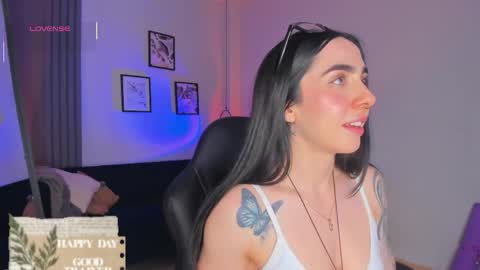 Snapshot of luna_tagliaferri chatting on 05.08.26 Luna online show from 05.08.26