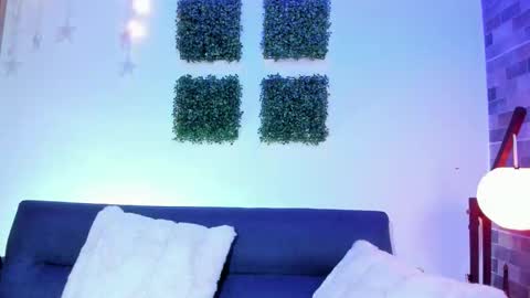 luna_valen online show from 02.18.26