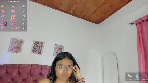 luna_velveth1 online show from 04.12.26