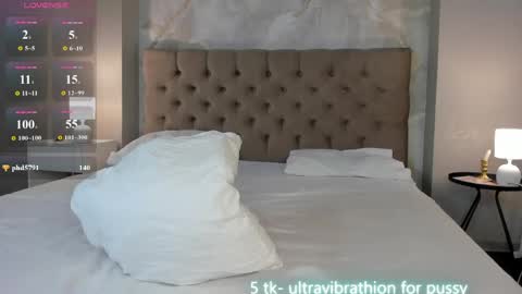 Snapshot of luna_vibee chatting on 04.23.26 Luna online show from 04.23.26