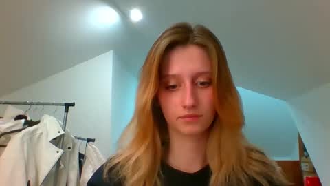 L U N A  online show from 12.11.24