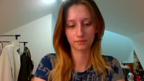 L U N A  online show from 02.12.25