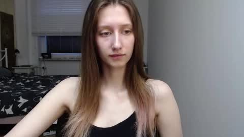 Snapshot of luna_xsensual chatting on 02.10.26 L U N A online show from 02.10.26