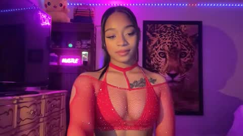lunaa_11 online show from 05.01.26