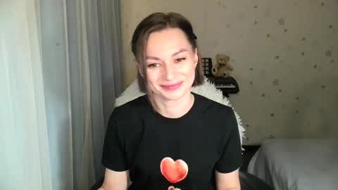 lunaa_bluee online show from 12.16.25