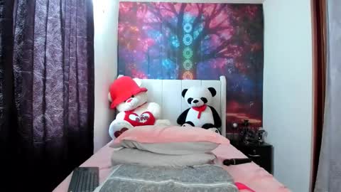 Snapshot of lunaa_mayerr chatting on 02.28.26 lunaa mayer online show from 02.28.26