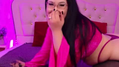 lunababe_ online show from 05.11.26