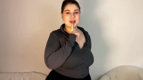 Snapshot of lunablakes chatting on 02.20.26 Luna online show from 02.20.26