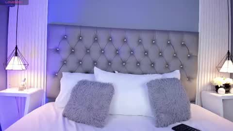 Luna  online show from 12.04.25