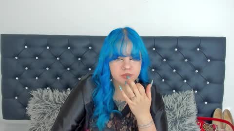 Luna online show from 12.15.25