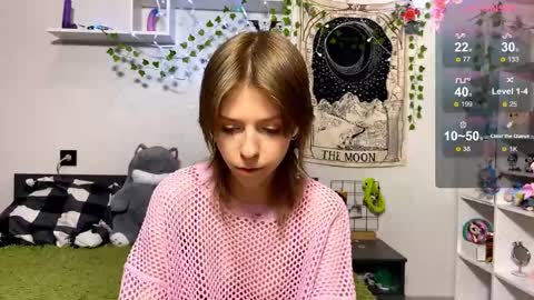 Snapshot of lunagorgon chatting on 04.15.26 luna online show from 04.15.26