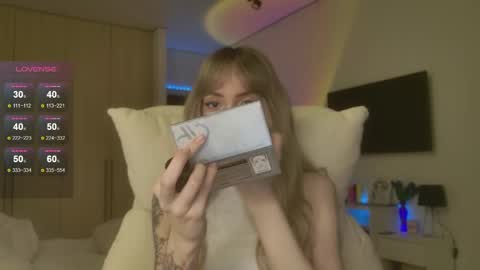 Snapshot of lunainnk chatting on 05.08.26 Luna online show from 05.08.26