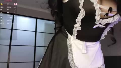 Snapshot of lunajii chatting on 09.25.25 Luna online show from 09.25.25