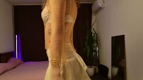 lunalike online show from 10.20.25