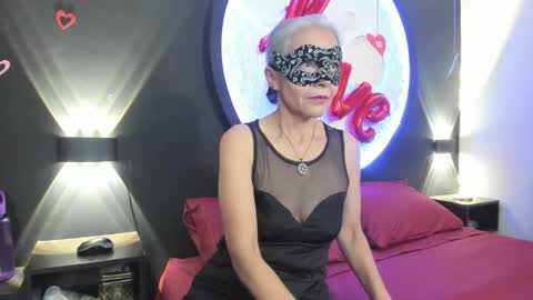 lunamisteriosa_ online show from 02.17.26