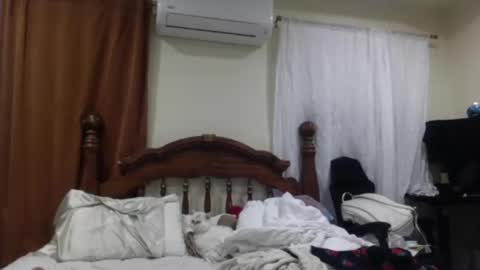 Snapshot of lunamivida chatting on 02.23.25 karazorel online show from 02.23.25
