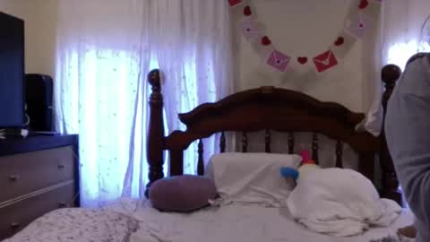 Snapshot of lunamivida chatting on 02.24.26 karazorel online show from 02.24.26