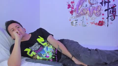 Snapshot of lunandrew chatting on 03.05.25 Luna Mendez  Andrew Cemar online show from 03.05.25