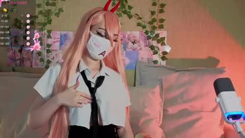 Snapshot of lunanyanmi chatting on 04.16.26 Luna online show from 04.16.26