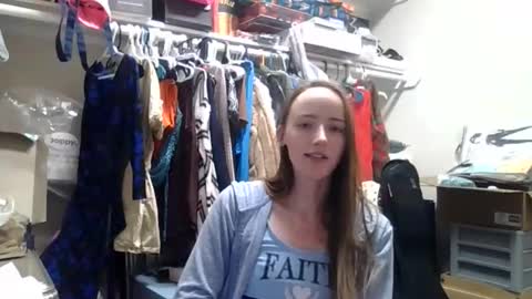 lunapixie2020 online show from 11.28.25