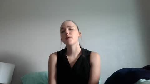 lunapixie2020 online show from 04.15.26