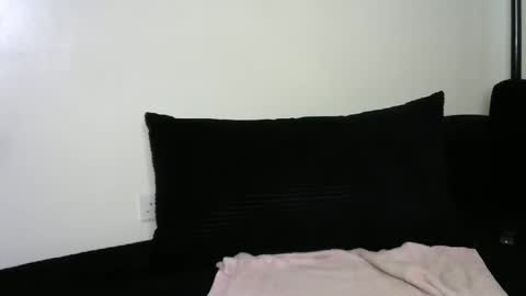 Snapshot of lunar_chocolate000 chatting on 04.19.26 Smiley online show from 04.19.26