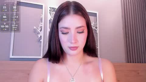 Snapshot of lunar_leen chatting on 11.26.25 Luna online show from 11.26.25