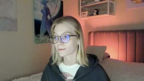 Sofia online show from 10.30.25