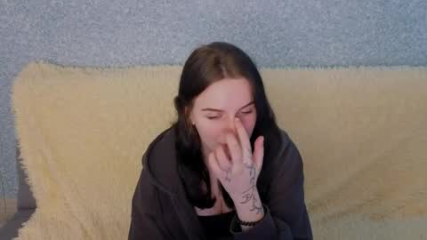Snapshot of lunariaas chatting on 04.11.26 Valeria online show from 04.11.26