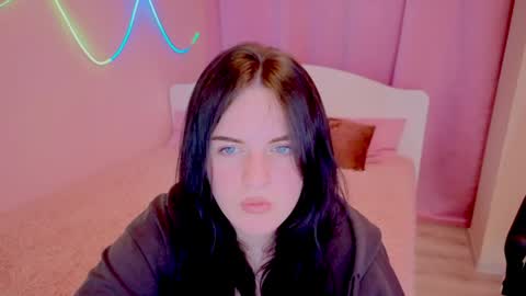 Snapshot of lunariaas chatting on 04.17.26 Valeria online show from 04.17.26