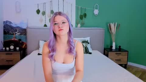 lunariafox online show from 03.12.26