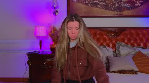 Luna Rishi online show from 01.18.26