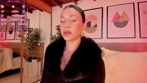 Luna Ruso  online show from 02.04.26