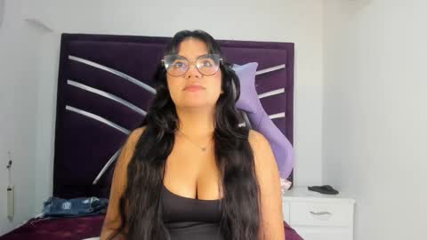 Snapshot of lunascarleht chatting on 02.17.26 lunascarleht online show from 02.17.26