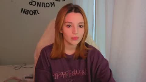 Snapshot of lunatale chatting on 05.30.26 Kate online show from 05.30.26