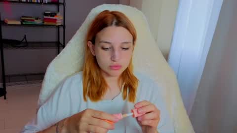 Snapshot of lunatale chatting on 07.11.26 Kate online show from 07.11.26