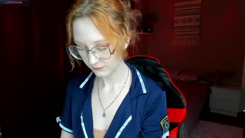 Snapshot of lunaterry chatting on 06.04.26 lunaterry online show from 06.04.26