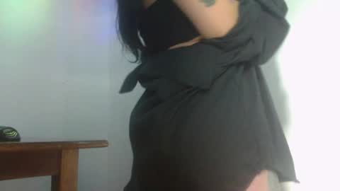 Snapshot of lunatica_2000 chatting on 01.17.25 Luna online show from 01.17.25