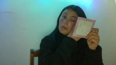 Snapshot of lunatica_2000 chatting on 01.19.25 Luna online show from 01.19.25